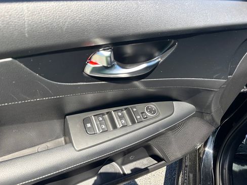 Used 2023 Kia Forte GT-Line w/ GT-Line Premium Package FWD image 12