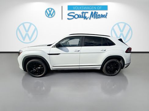 New 2026 Volkswagen Atlas Cross Sport SEL R-Line image 4