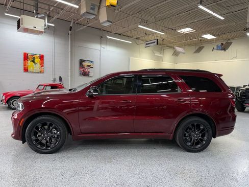 Used 2023 Dodge Durango R/T AWD/4WD image 2