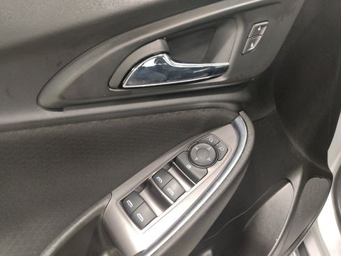 Used 2021 Chevrolet Malibu LT FWD image 27