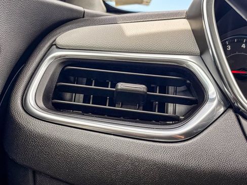 Used 2022 Chevrolet Equinox LS w/ LS Convenience Package FWD image 47