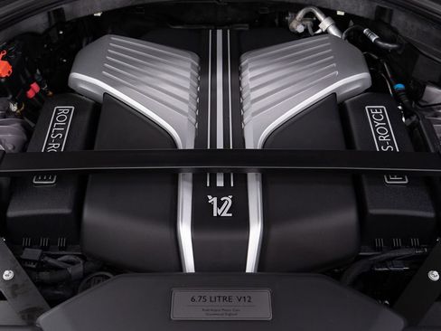 Certified 2025 Rolls-Royce Cullinan AWD/4WD image 56