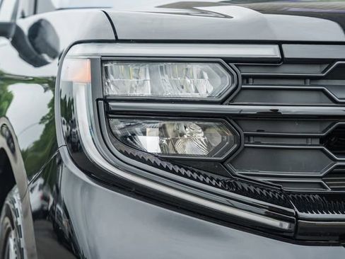 Used 2025 Ford Expedition Active AWD/4WD image 22