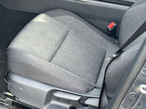 Used 2025 Toyota Camry LE image 11