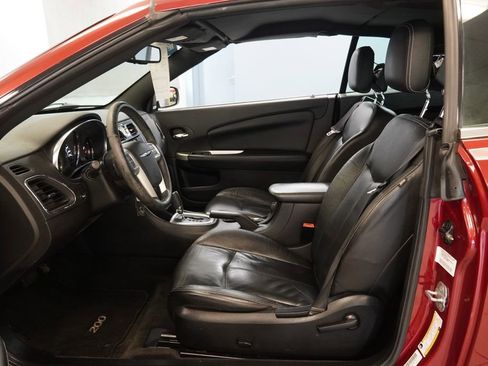 Used 2012 Chrysler 200 Limited FWD image 5