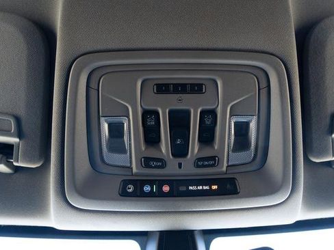 Used 2021 GMC Sierra 1500 SLT w/ SLT Premium Package image 27