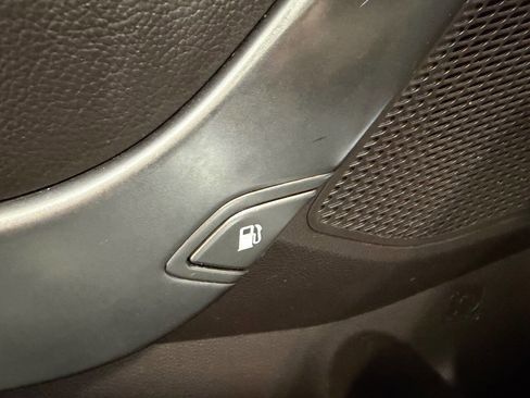 Used 2017 Hyundai Santa Fe Sport image 27