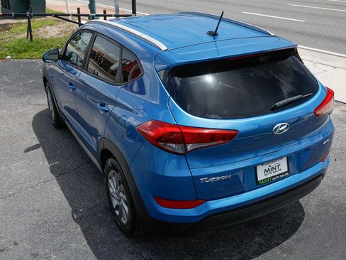 Used 2017 Hyundai Tucson SE w/ SE Popular Package 02 AWD/4WD image 8