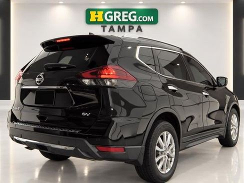 Used 2020 Nissan Rogue SV FWD image 6