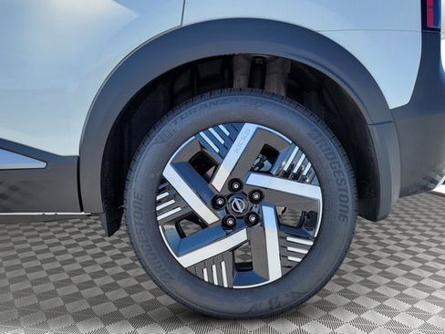 New 2025 Nissan Kicks SV image 12