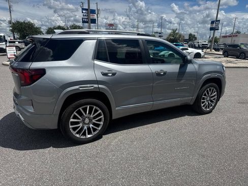 Used 2026 GMC Terrain Denali AWD/4WD image 9