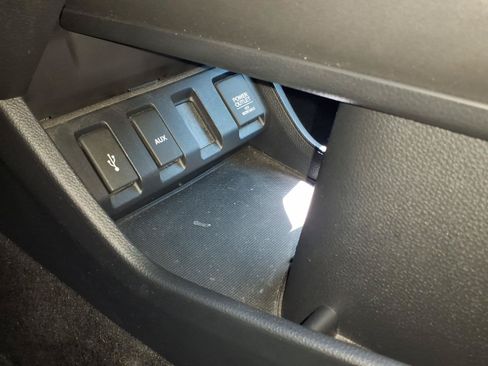 Used 2016 Honda HR-V LX image 23