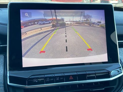 Used 2024 Jeep Compass Latitude image 21