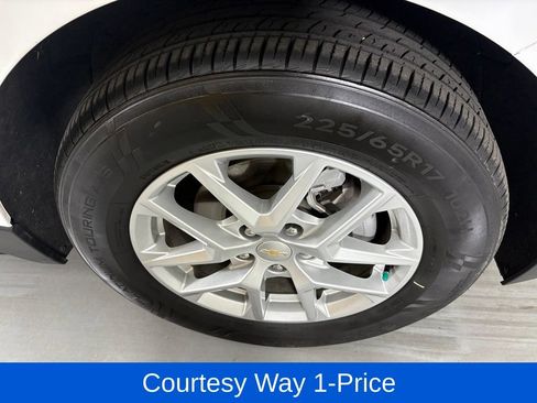 Used 2023 Chevrolet Equinox LT FWD image 13