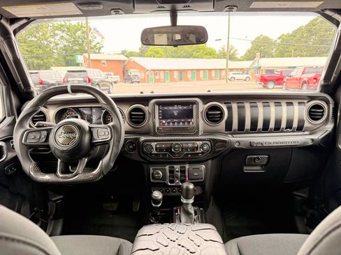 Used 2021 Jeep Gladiator Sport AWD/4WD image 20