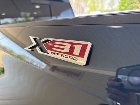 Used 2021 GMC Sierra 1500 SLT w/ SLT Premium Plus Package AWD/4WD image 39
