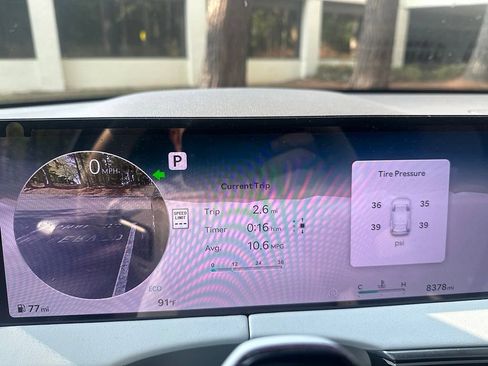 Certified 2026 Genesis GV70 2.5T Advanced AWD/4WD image 11