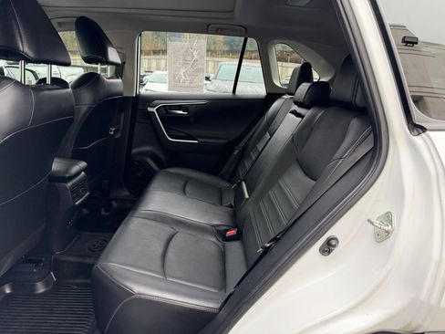 Used 2023 Toyota RAV4 Limited image 13