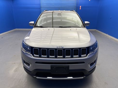 Used 2019 Jeep Compass Limited w/ Safety & Security Group AWD/4WD image 3