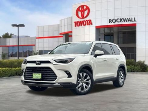 Used 2024 Toyota Grand Highlander AWD image 1