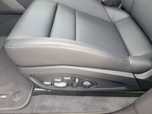 New 2026 Porsche Taycan 4S AWD/4WD image 23