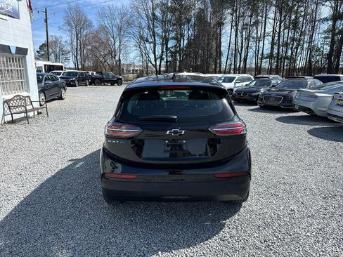 Used 2023 Chevrolet Bolt LT image 4