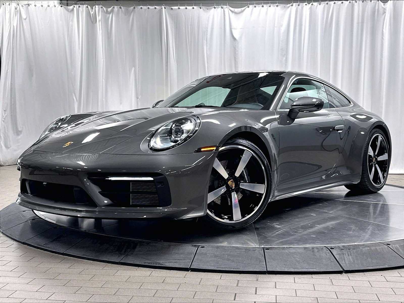 Used 2024 Porsche 911 Carrera 4 AWD/4WD image 1