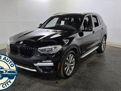 Used 2018 BMW X3 xDrive30i AWD/4WD image 3
