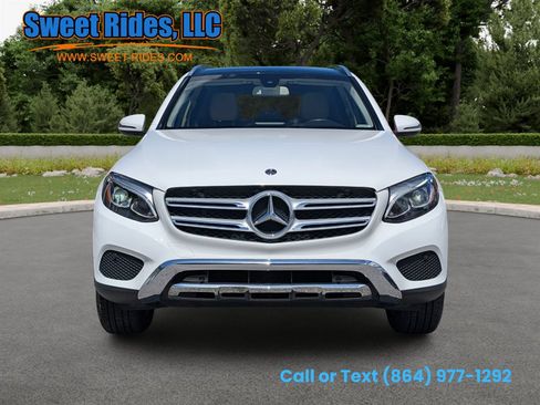 Used 2019 Mercedes-Benz GLC 300 4MATIC image 2