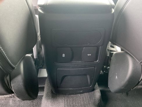 Used 2023 Ford Explorer XLT w/ Equipment Group 202A image 24