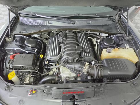 Used 2018 Dodge Charger R/T Scat Pack RWD image 32