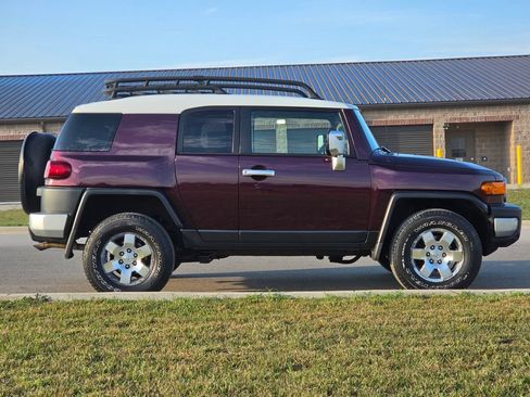 Used 2007 Toyota FJ Cruiser 4WD w/ Convenience Pkg image 5