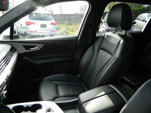 Used 2018 Audi Q7 2.0T Premium Plus w/ Premium Plus Package image 13