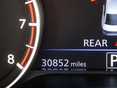 Used 2024 Nissan Altima 2.5 SR w/ SR Premium Package image 16