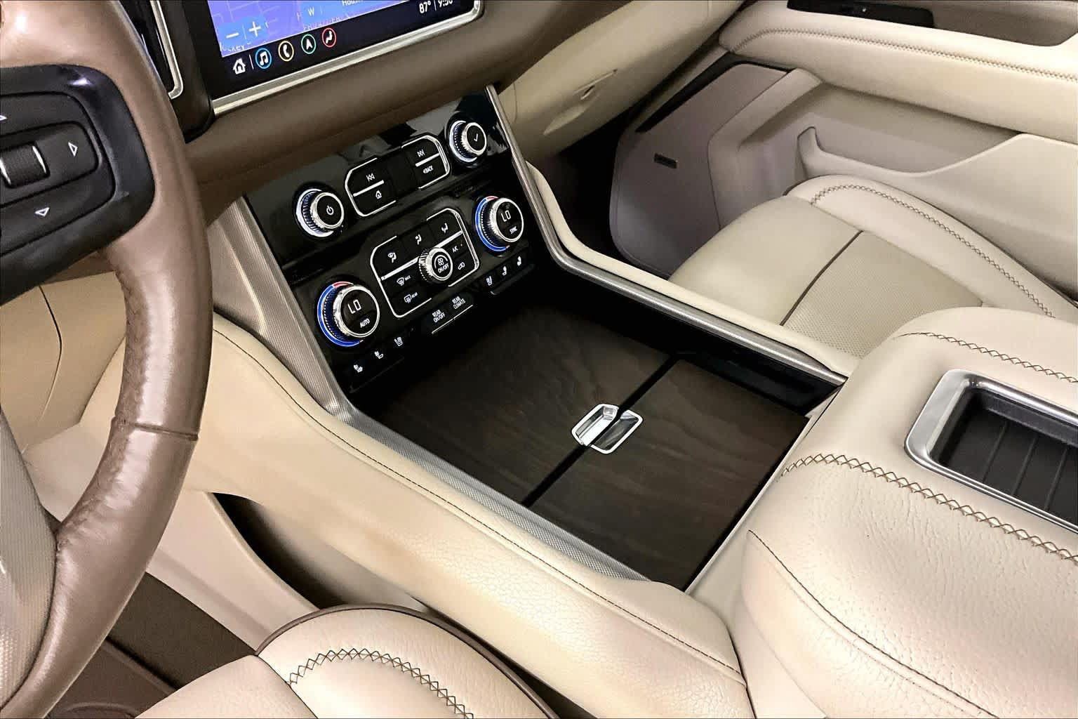 Used 2021 GMC Yukon Denali w/ Advanced Technology Package RWD image 15