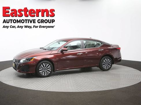 Used 2023 Nissan Altima 2.5 SV AWD/4WD image 57