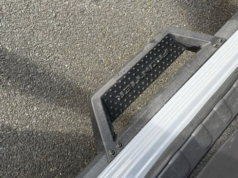 Used 2022 Nissan Frontier Pro-X w/ Technology Package image 12