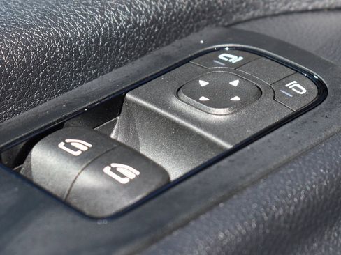 Used 2021 Mercedes-Benz Sprinter 2500 image 21