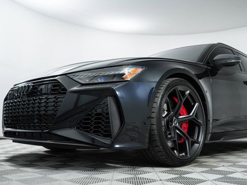 Used 2024 Audi RS 6 performance w/ Matte Carbon Package image 40