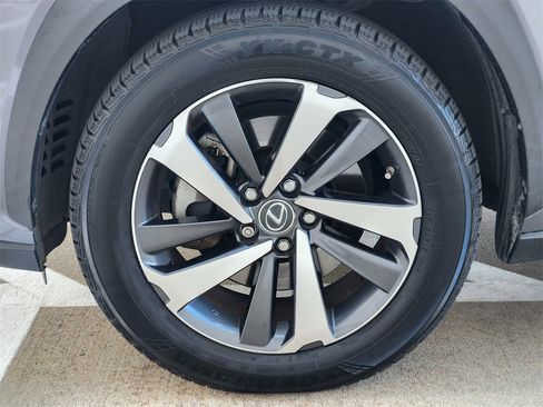 Used 2018 Lexus NX 300 FWD image 10