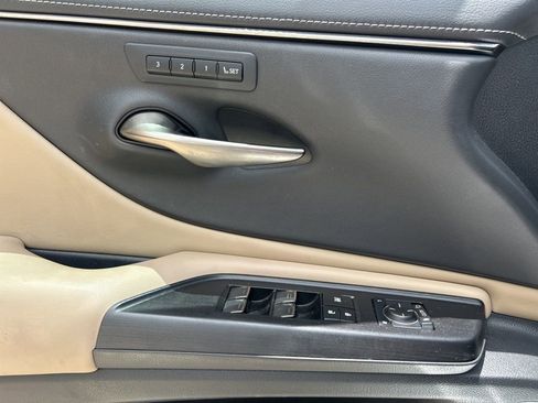 Used 2021 Lexus ES 350 w/ Premium Package FWD image 22