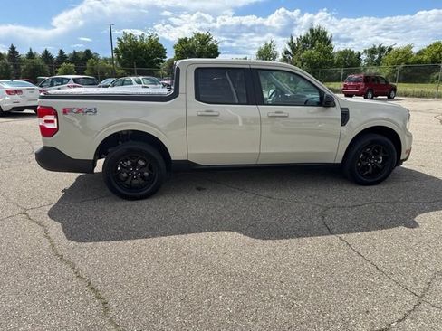 Used 2024 Ford Maverick Lariat w/ FX4 Off-Road Package AWD/4WD image 10