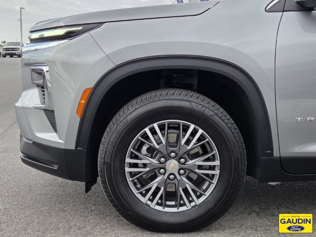 Used 2026 Chevrolet Traverse LT FWD image 10