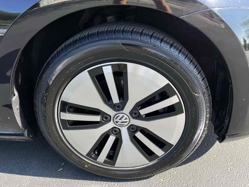 Used 2018 Volkswagen e-Golf SE w/ DC Fast Charging Package image 75