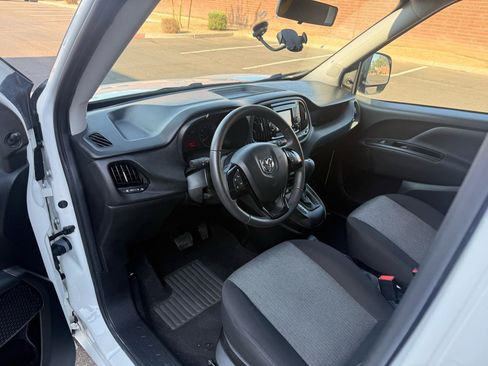 Used 2022 RAM ProMaster City Tradesman FWD image 10