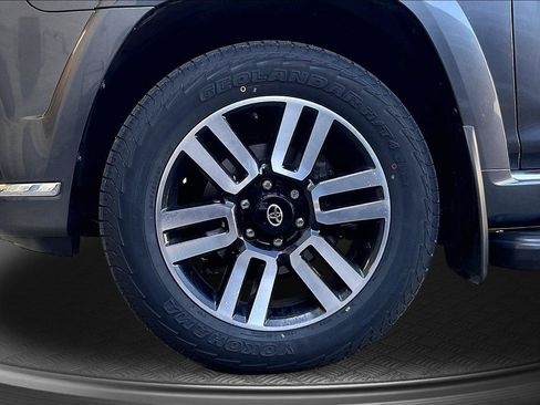 Used 2023 Toyota 4Runner Limited AWD/4WD image 9