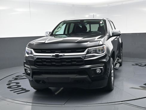 Certified 2022 Chevrolet Colorado LT w/ LPO, Tonneau and Step Package image 5