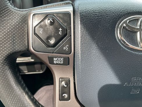 Certified 2017 Toyota Tacoma SR5 w/ Tow Package AWD/4WD image 24