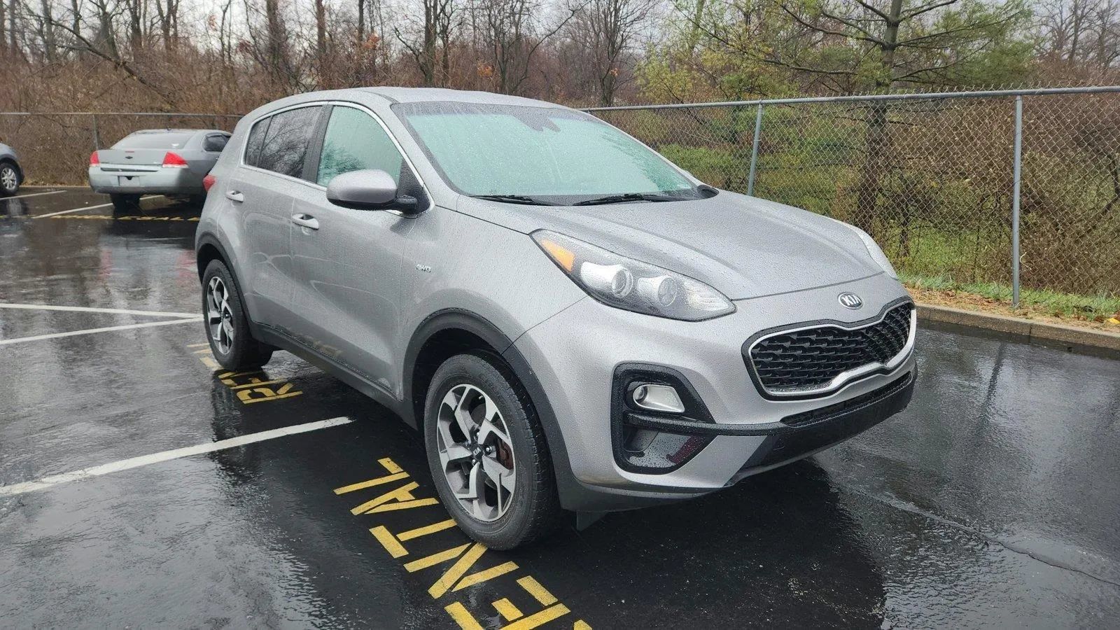 Used 2020 Kia Sportage LX AWD/4WD image 2