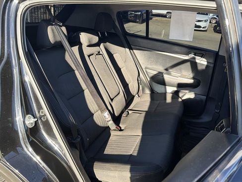 Used 2020 Kia Sportage LX FWD image 26